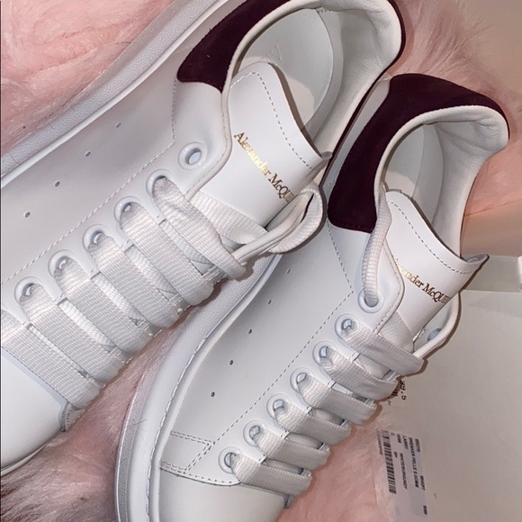 Alexander McQueen Oversized shoe - Picture 4 of 4